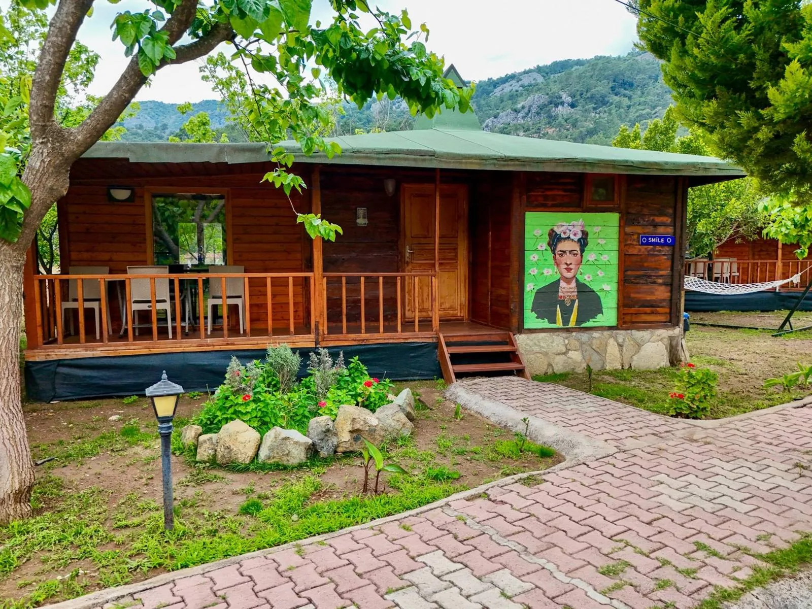 Bahçe ve tesis – Likya Yanartaş Bungalows