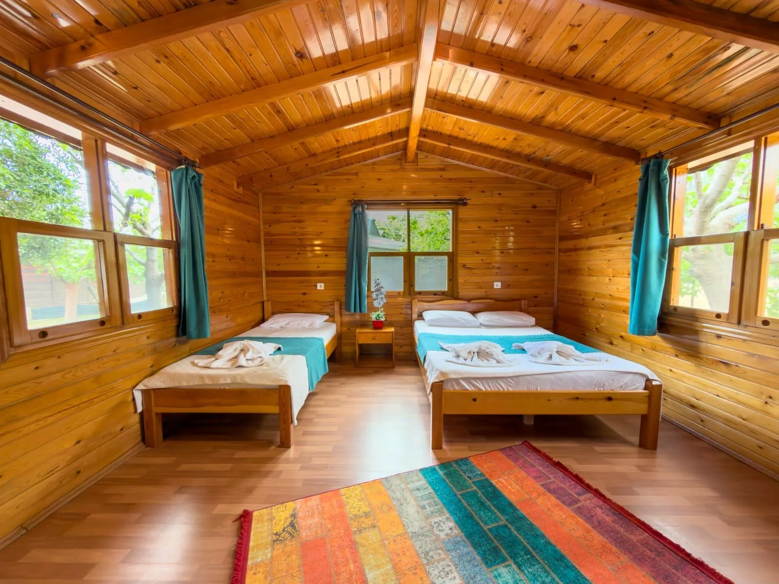 2 ve 3 Kişilik Odalarımız – Likya Yanartaş Bungalows