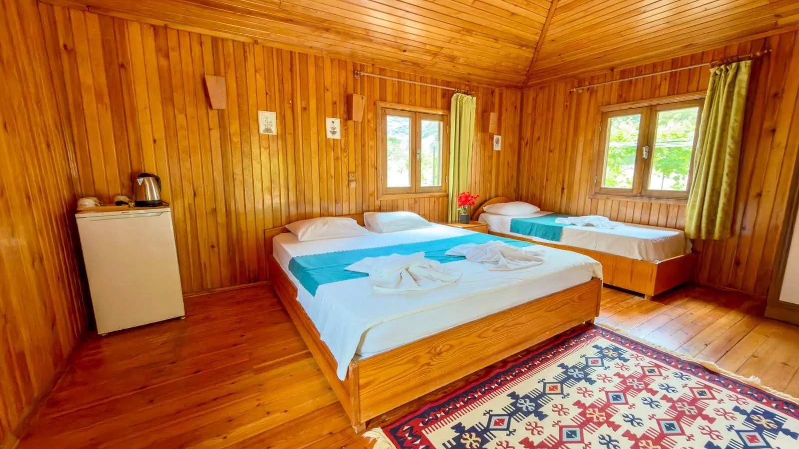 3 Kişilik Odalarımız – Likya Yanartaş Bungalows